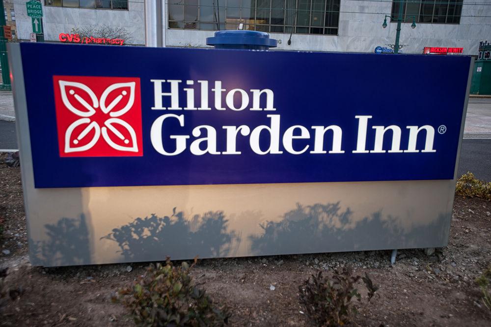 The Hilton Garden Inn Buffalo-Downtown Exterior photo